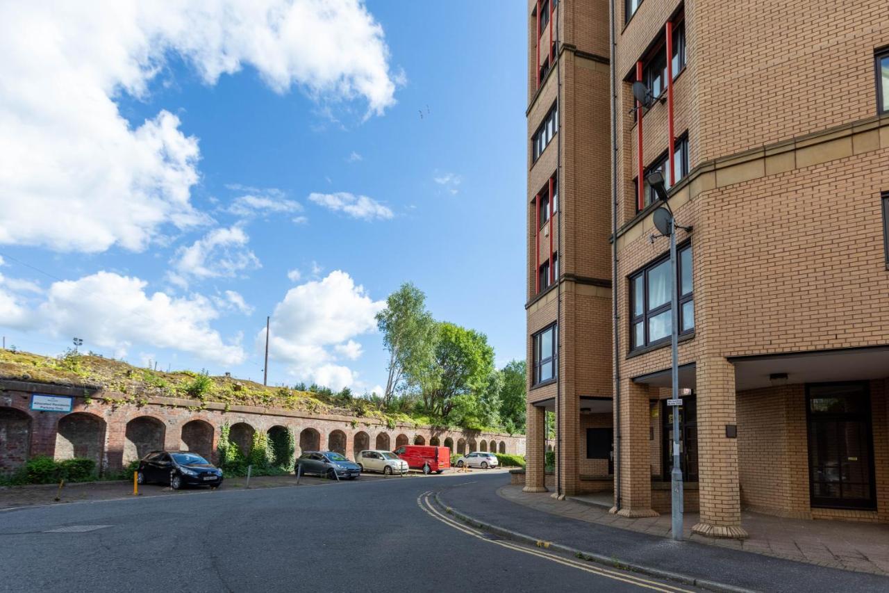Stunning 1 Bed Merchant City Apartment With Parking Glasgow Exteriér fotografie