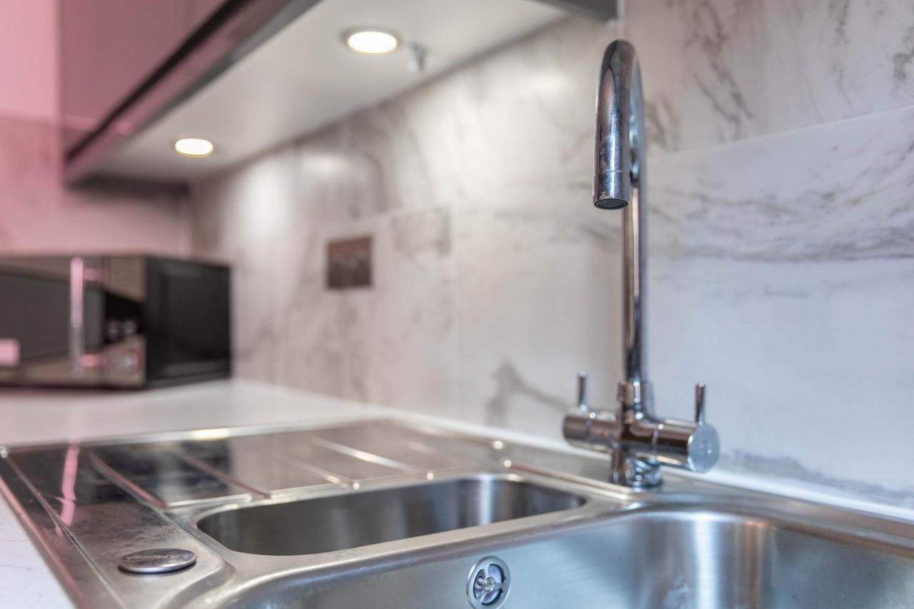 Stunning 1 Bed Merchant City Apartment With Parking Glasgow Exteriér fotografie